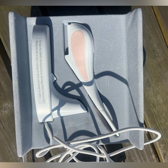 Brand New Dermaflash!!! With 6 Dermaflash exfoliating edges🫧 🎀 - Picture 6 of 6